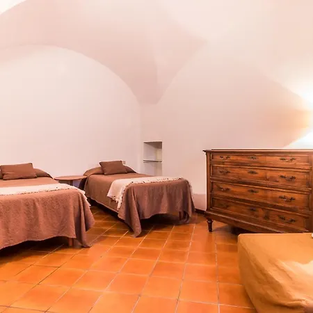 Entro Le Mura Nocleg ze śniadaniem