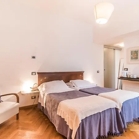 Entro Le Mura לינה וארוחת בוקר