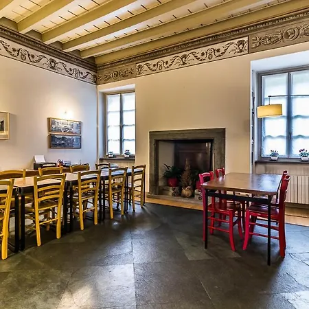 Entro Le Mura Bed & Breakfast 4*