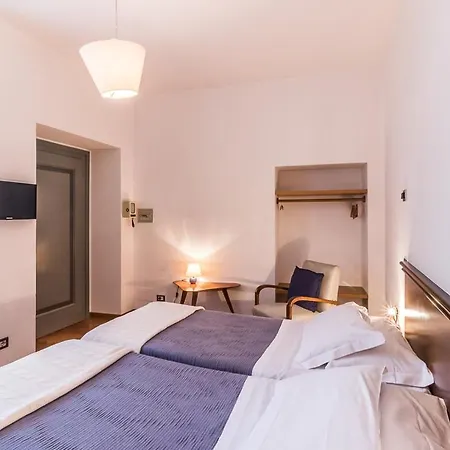 Entro Le Mura Nocleg ze śniadaniem 3*